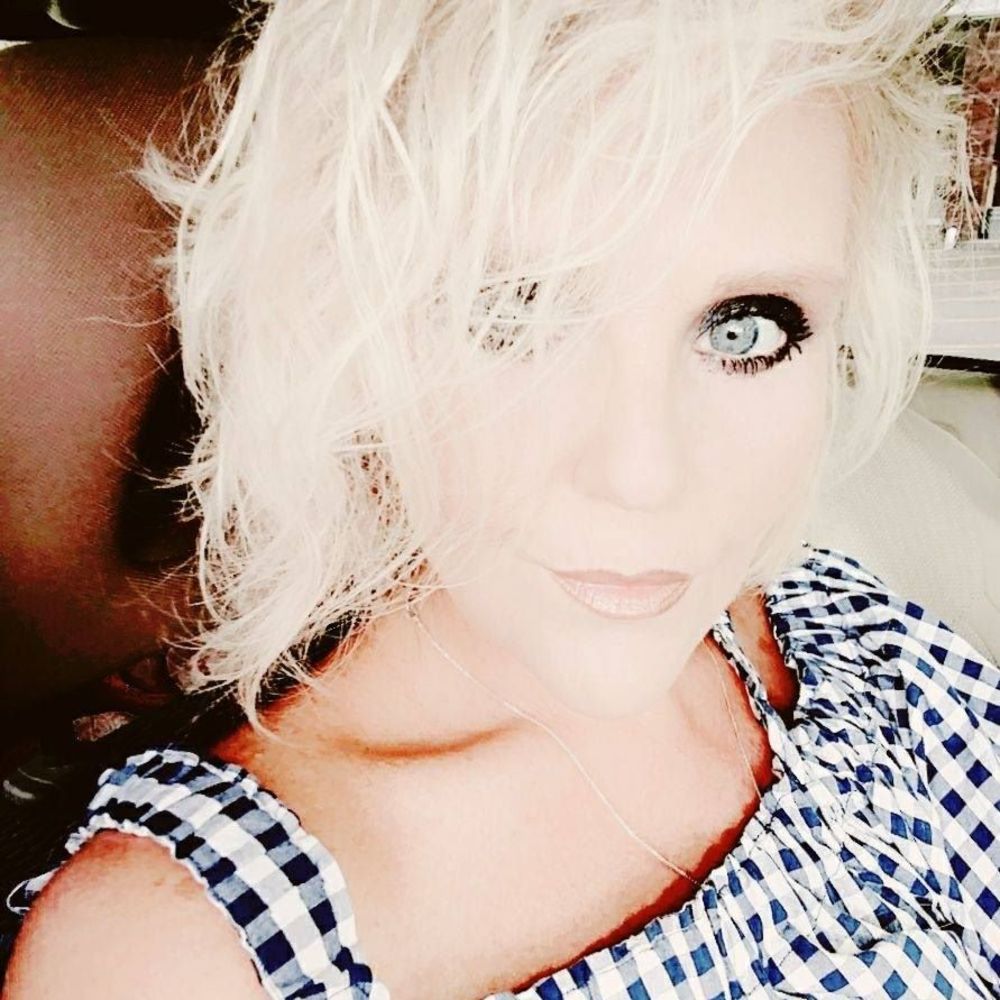 Meet your Posher, Tonya